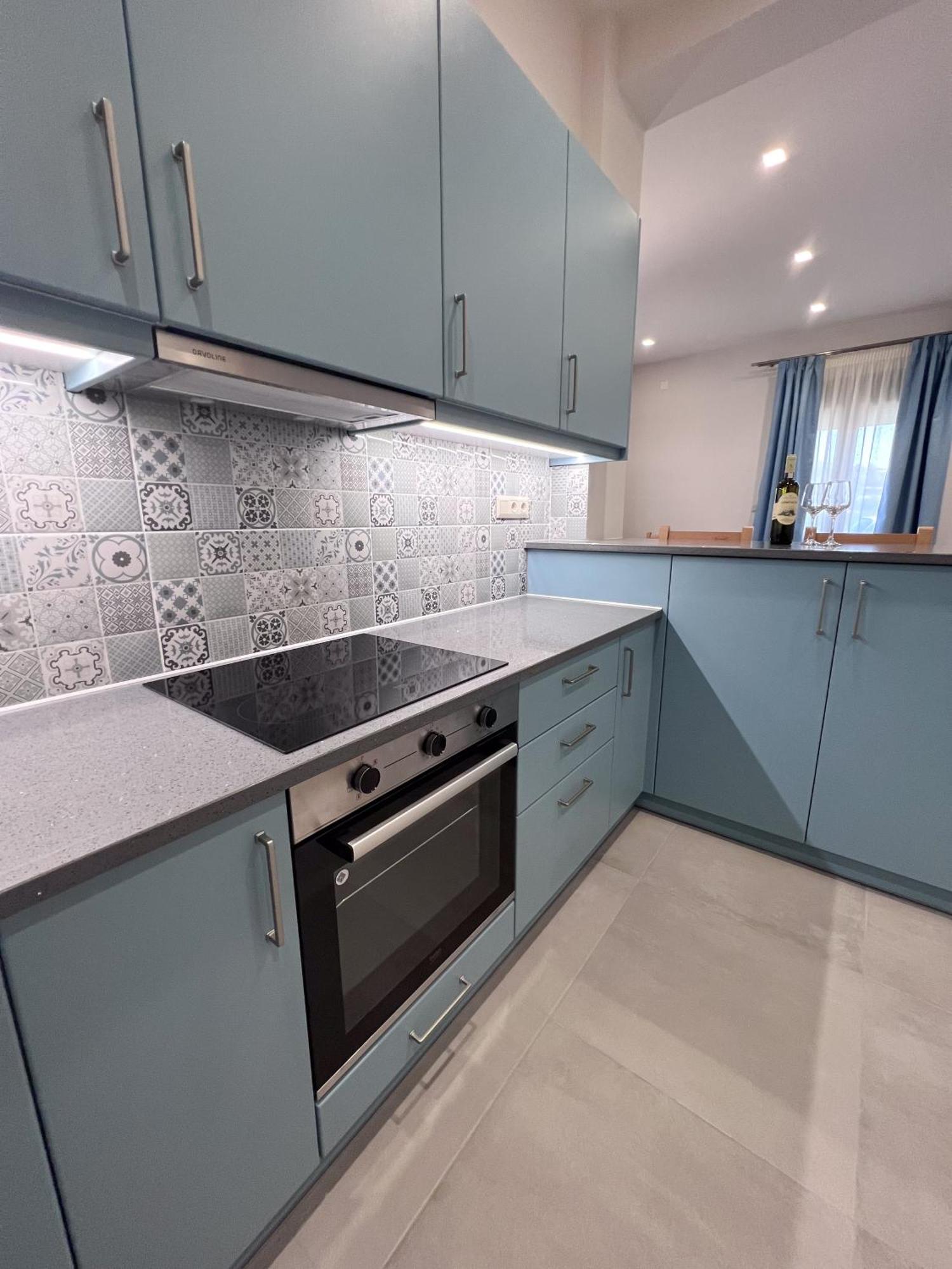 מירינה Zeus & Emmanuil Luxury Houses מראה חיצוני תמונה